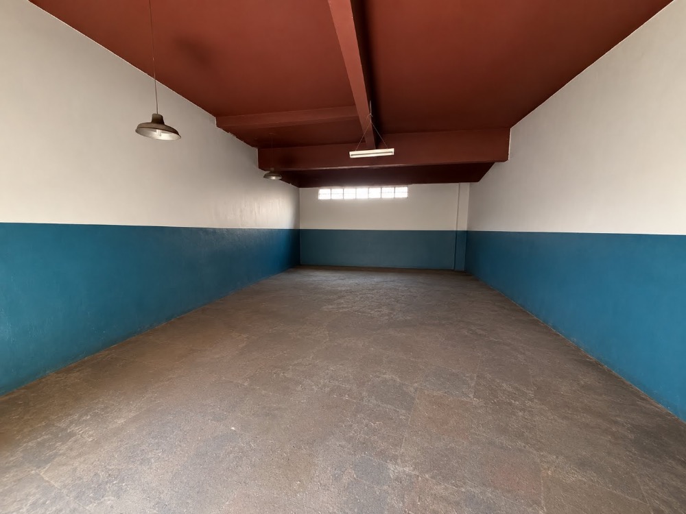 Casa En Venta En San Justo, Buenos Aires, Con 3 Dormitorios Y 2 Locales - Casa en Venta en San Justo con 3 dorm., 6 amb., 300 m2 cubiertos y 300 m2 totales - imagen 24
