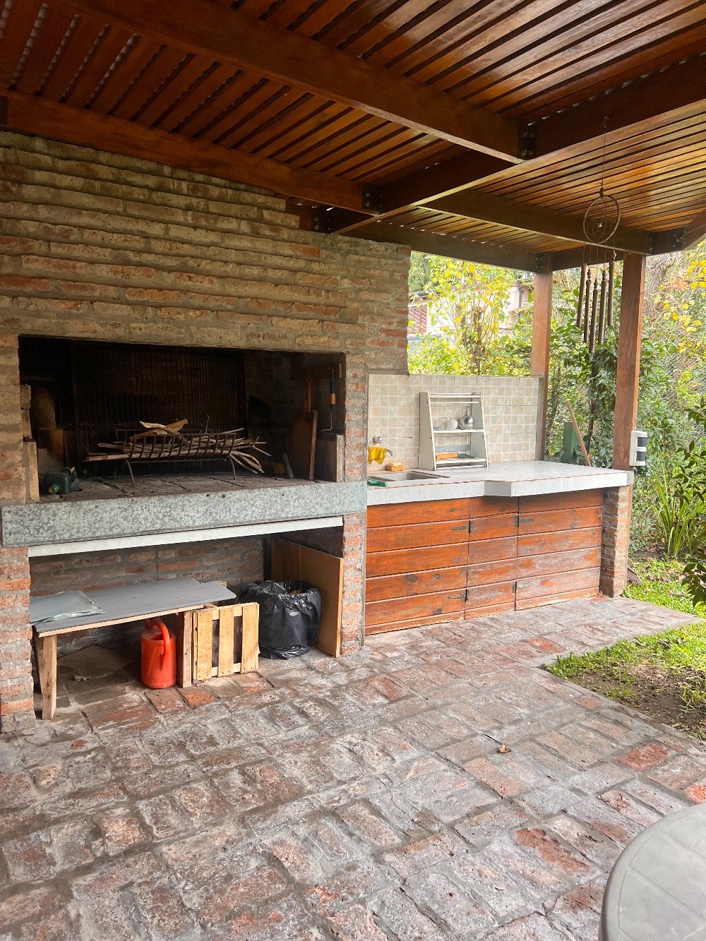Dueo Casa En Alquiler En Pueblo Esther, Rosario, Con 2 Dormitorios Y Cochera - Casa en Alquiler en Rosario con 2 dorm., 5 amb., 110 m2 cubiertos y 225 m2 totales - imagen 9