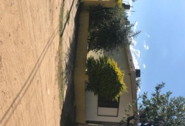 Casa disponible en Concordia · dueño directo · 3 dorm · cochera · 340 m² de lote - Imagen 1