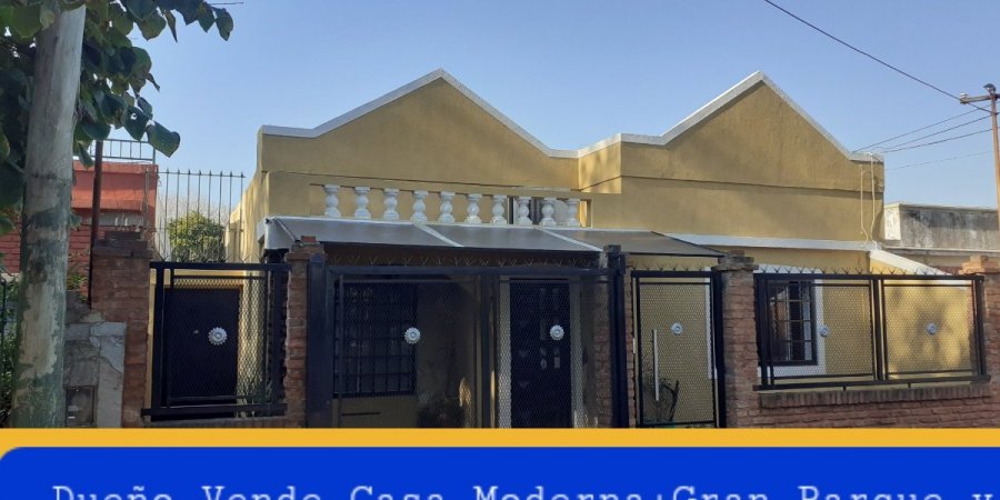 Casa en Venta en Lomas de Zamora con 2 dorm., 115 m2 cubiertos y 330 m2 totales - imagen 1