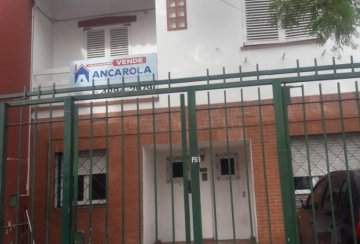 Casa en Adrogue en Venta · barrio con seguridad · dueño directo · 4 o más dorm · 2 cocheras - Imagen 2