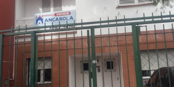 Casa en Venta en Adrogue con 4 dorm., 334 m2 cubiertos y 400 m2 totales - imagen 2