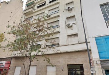 Larrea 100, Balvanera