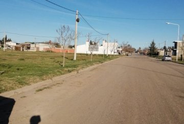 Terreno en Venta en Rosario con largo 33 m y 10 m² de lote - Imagen 2
