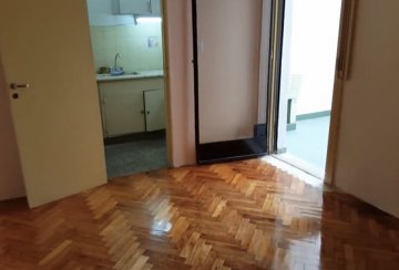 Esmeralda 820, Retiro
