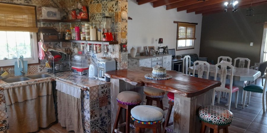 Casa en Venta en Alta Gracia con 3 dorm., 6 amb., 230 m2 cubiertos y 924 m2 totales - imagen 7