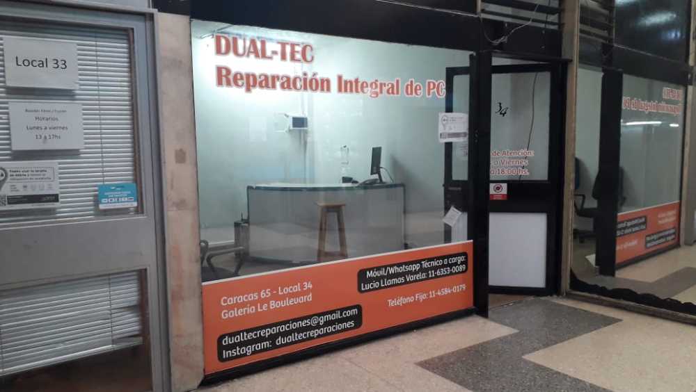 DUEÑO DIRECTO ALQUILA LOCAL EN GALERIA A 1 CUADRA DE PLAZA FLORES - Imagen 1