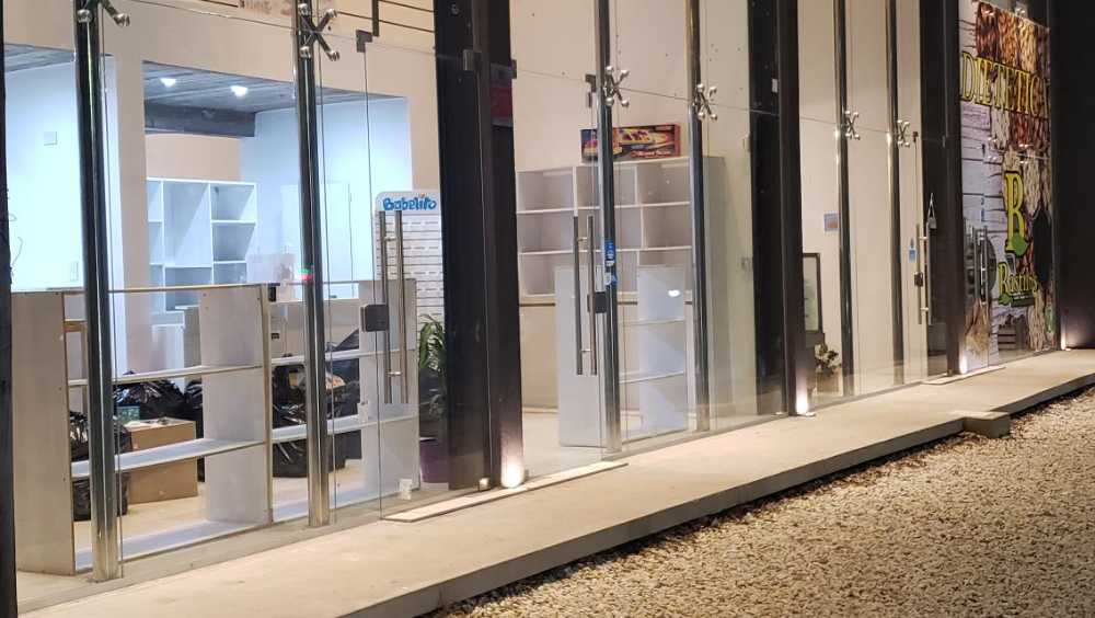 Dueo Alquila Local A Estrenar En Iportante Esquina De Zona Muy Transitada - Local en Alquiler en City Bell con 72 m2 cubiertos - imagen 7