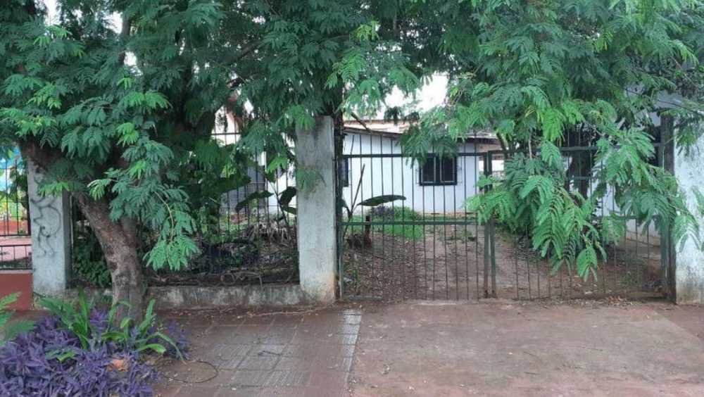 Casa única en Puerto Iguazú en Venta · dueño directo · 4 o más dorm · 2 cocheras · 504 m² de lote - Imagen 4