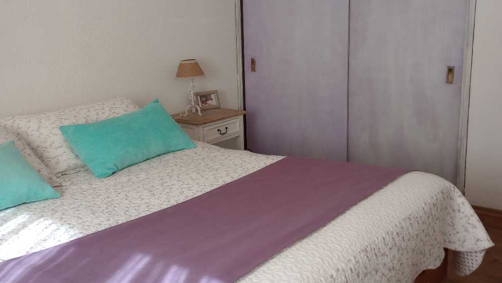 En Neuquén, Casa en Venta · dueño directo · 3 dorm · 5 ambientes · 74 m² de lote - Imagen 2
