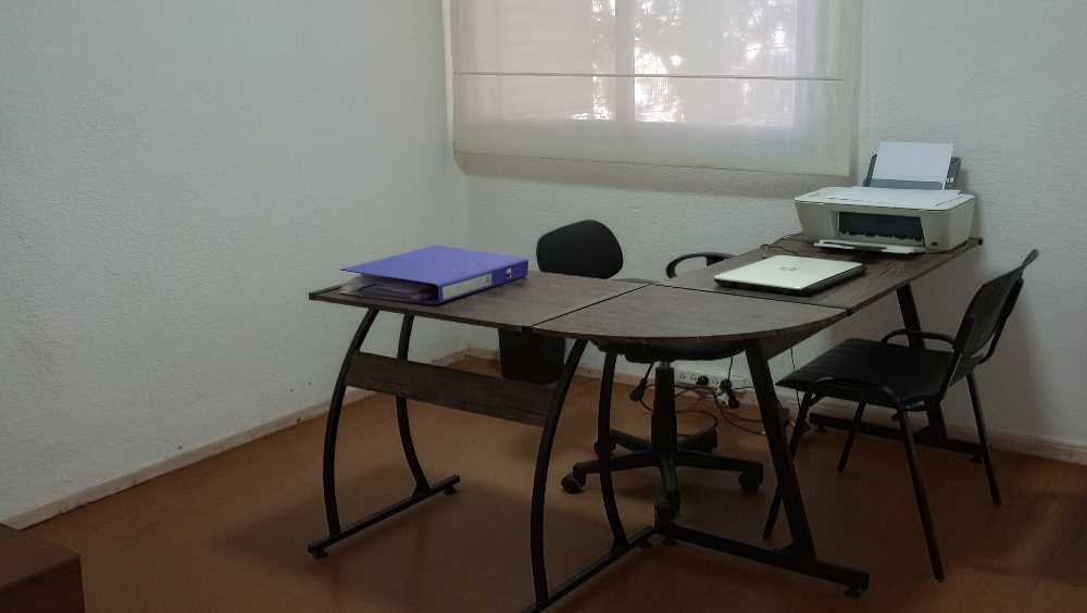 En Neuquén, Casa en Venta · dueño directo · 3 dorm · 5 ambientes · 74 m² de lote - Imagen 3