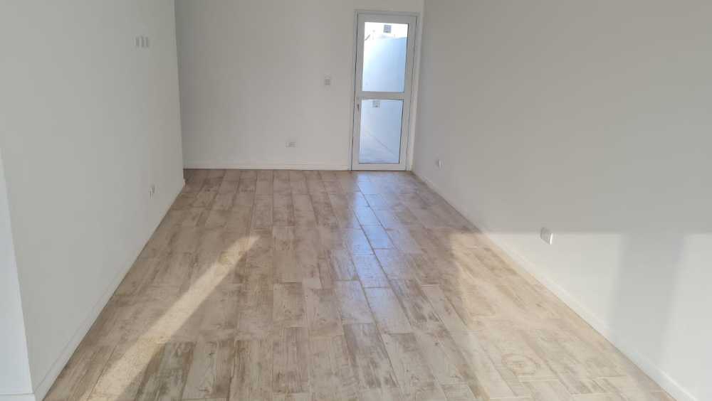 99 1665, Necochea