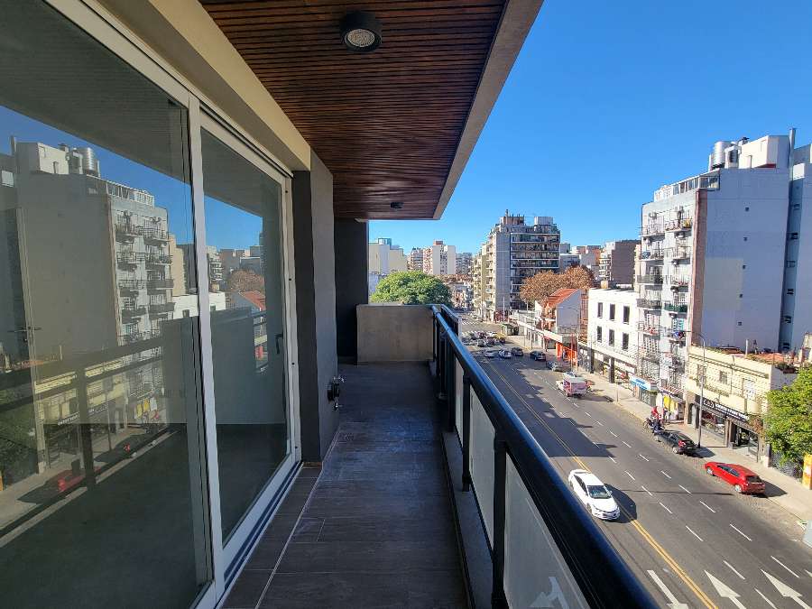 Av Rivadavia 10600, Villa Luro