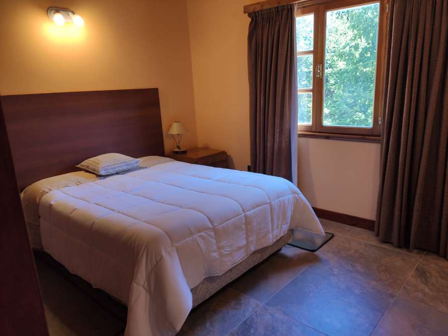 Casa Vacacional Para 12 Personas En Bariloche - Casa en Temporario en Bariloche con 4 dorm. y 6 amb. - imagen 11
