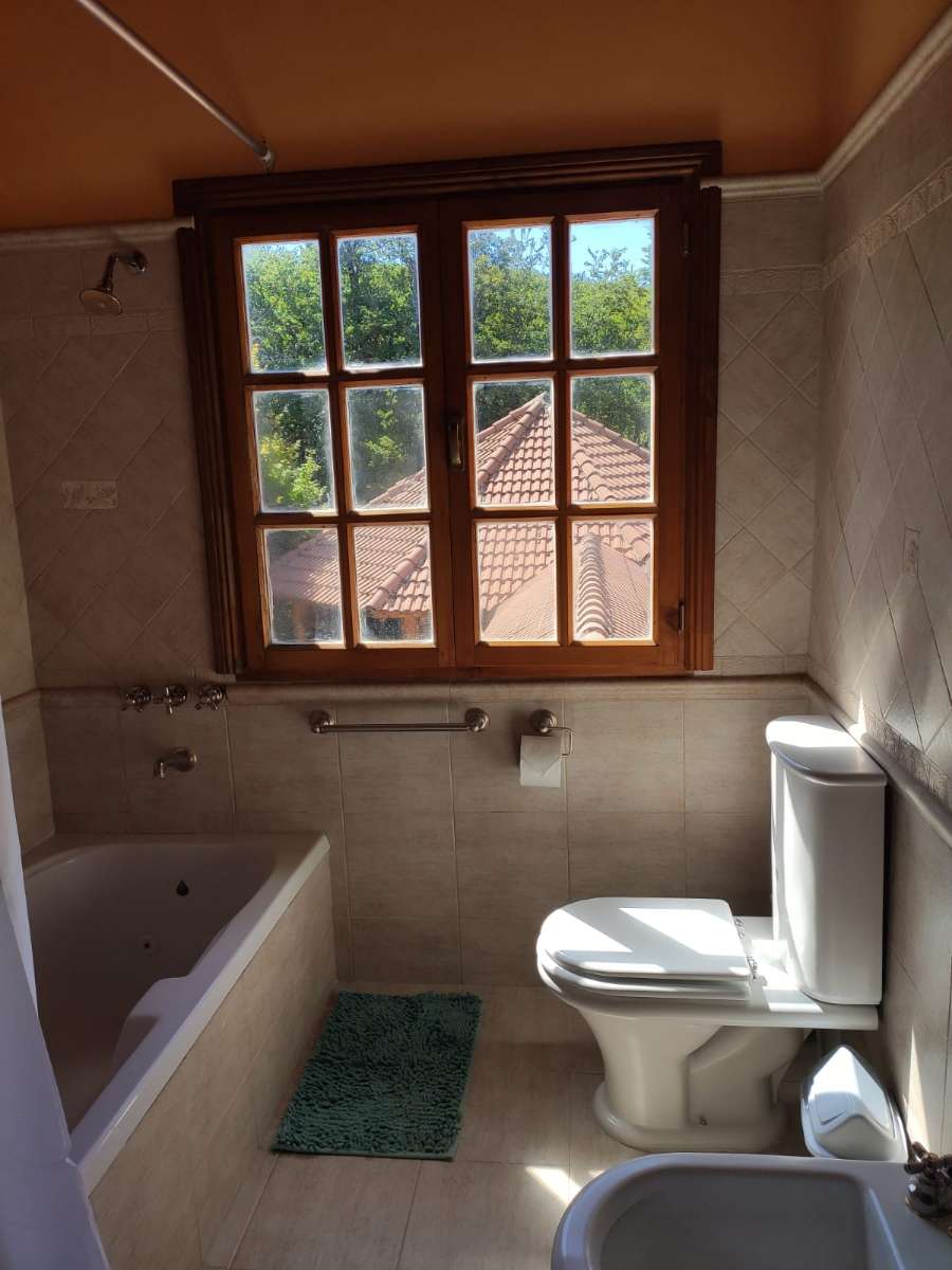 Casa Vacacional Para 12 Personas En Bariloche - Casa en Temporario en Bariloche con 4 dorm. y 6 amb. - imagen 14