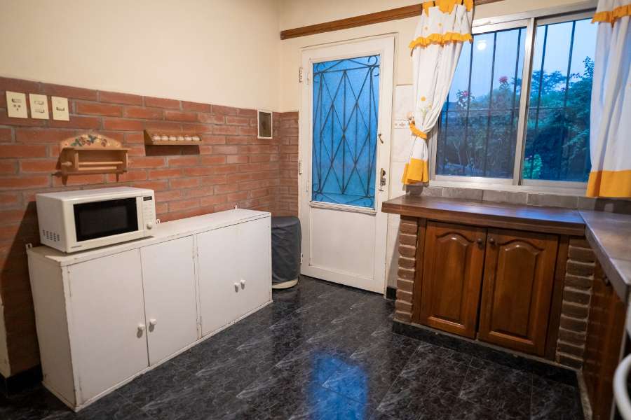 Casa Tipo Chalet, Con Garaje Y Jardin - Casa en Venta en Villa Ballester con 2 dorm., 3 amb., 77 m2 cubiertos y 243 m2 totales - imagen 8