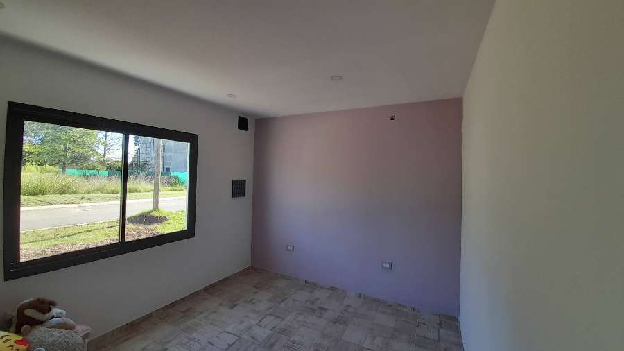 Comoda Casa De 100m2 + Galeria + Piscina 3x5m - Casa en Venta en Pilar con 3 dorm., 5 amb., 125 m2 cubiertos y 375 m2 totales - imagen 15