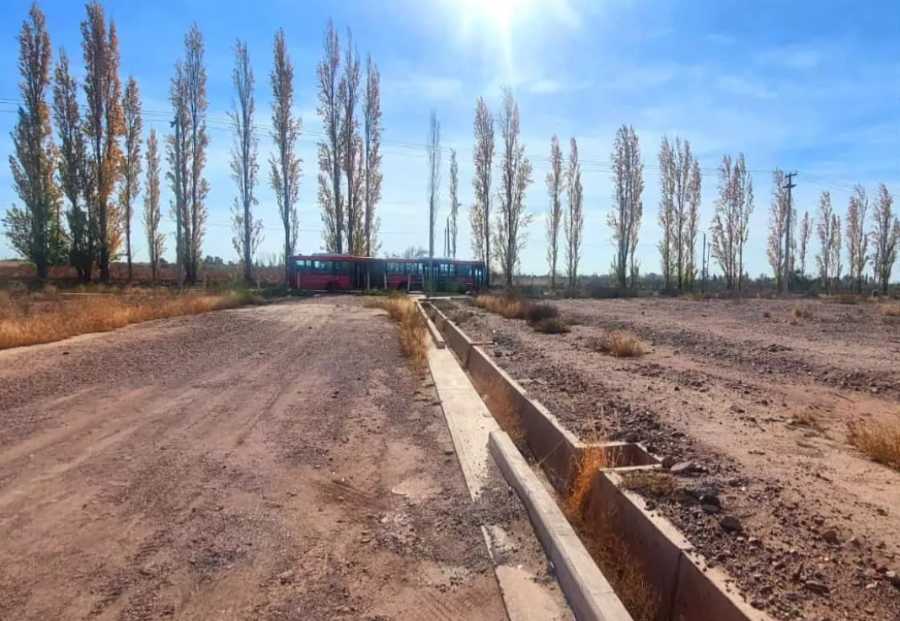 DUEÑO VENDE LOTE PLAN 29 AGUA Y ENERGÍA LUNLUNTA - Imagen 2