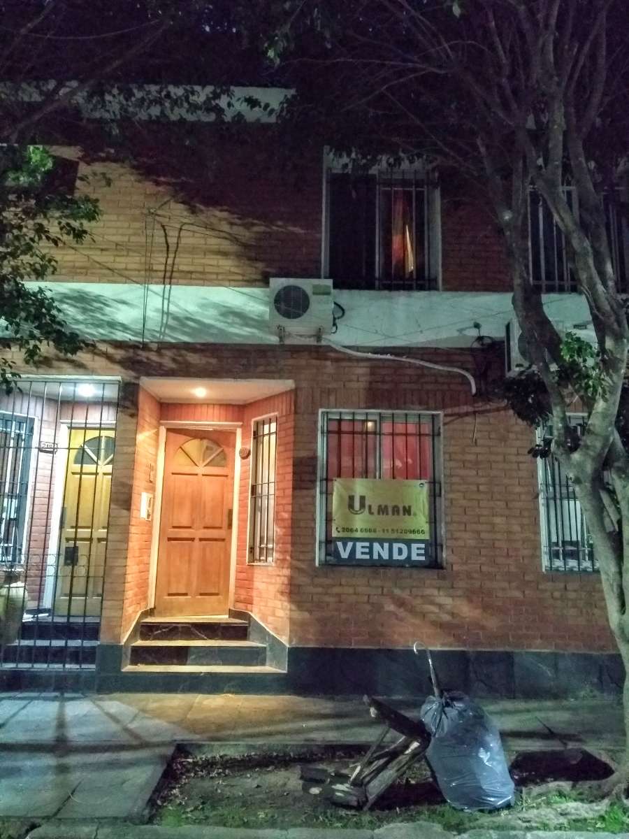 Reservado - Casa en Venta en Avellaneda con 3 dorm., 4 amb., 110 m2 cubiertos y 160 m2 totales - imagen 2