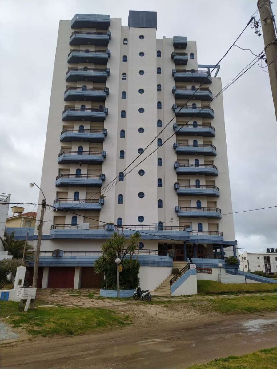 Paseo 136 y avenida 1, Villa Gesell