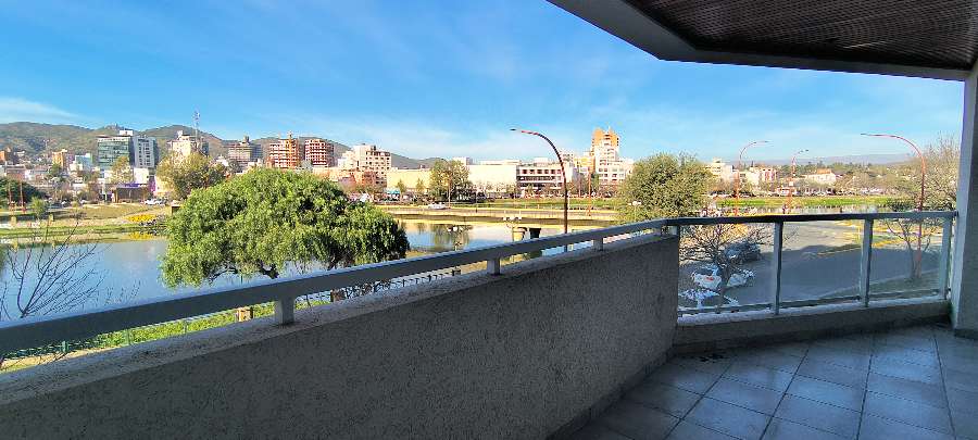 Av Bernardo D'Elia , Villa Carlos Paz