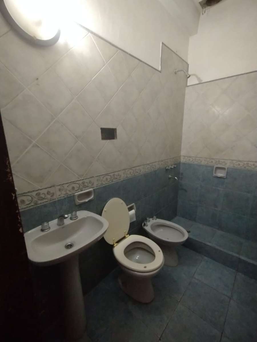 Oportunidad: Local en Venta en Concepción del Uruguay · dueño directo · 6 ambientes - Imagen 4
