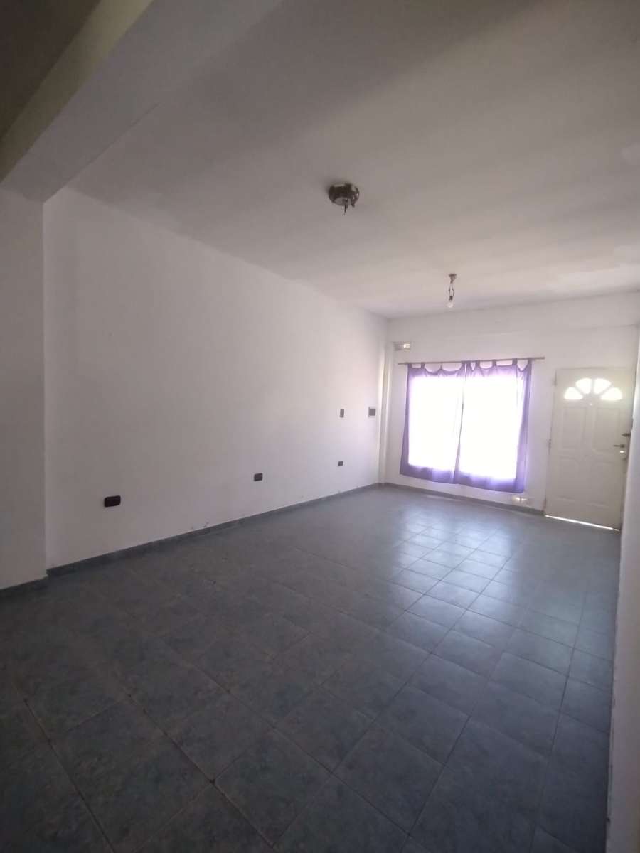 Particular Vende Importante Local Comercial Y Casa Familiar En Concepcin Del Uruguay, E. -venta To - Local en Venta en Concepción del Uruguay con 250 m2 cubiertos - imagen 9