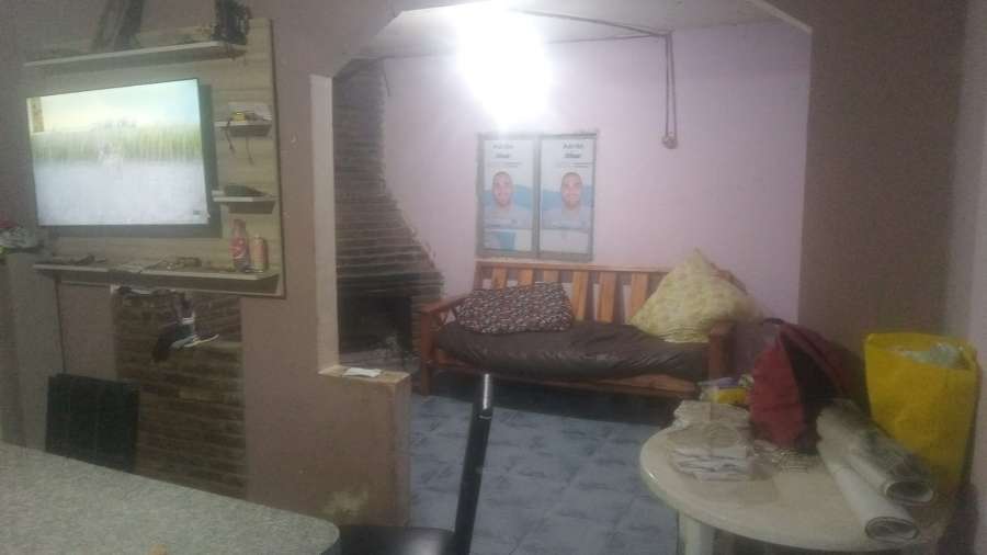Casa en Alvarez en Venta · dueño directo · 2 dorm · 5 ambientes · 250 m² de lote - Imagen 2
