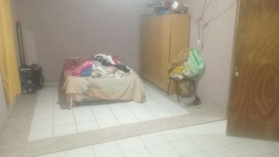 Casa en Alvarez en Venta · dueño directo · 2 dorm · 5 ambientes · 250 m² de lote - Imagen 3