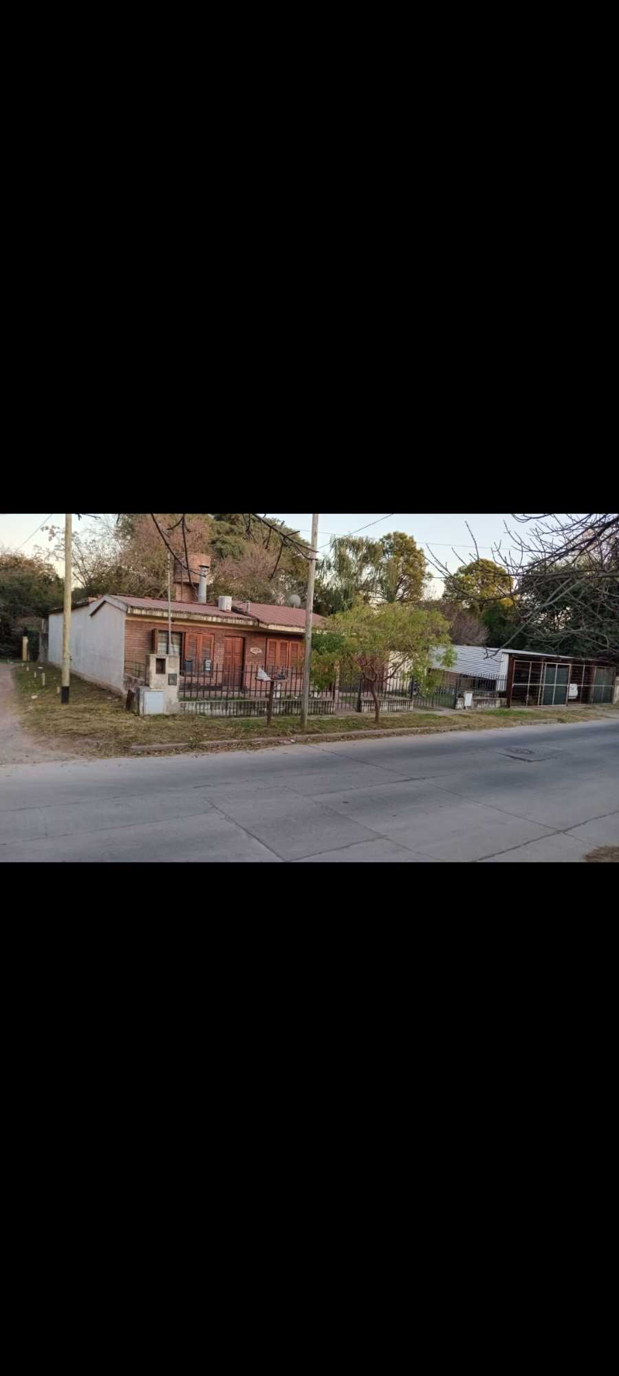Casa disponible en Alta Cordoba · dueño directo · 4 o más dorm · 5 cocheras · 1 m² de lote - Imagen 1