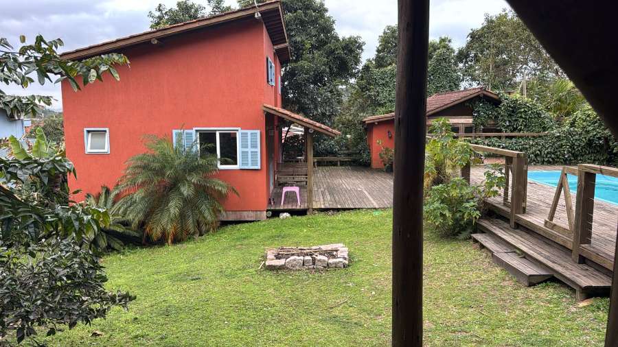 Alquiler De Casas En Praia Do Rosa, Santa Catarina, Brasil - Casa en Temporario en Vicente Lopez con 3 dorm., 4 amb., 150 m2 cubiertos y 800 m2 totales - imagen 6