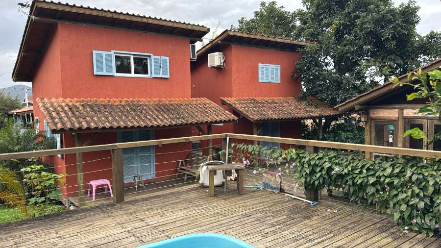 Alquiler De Casas En Praia Do Rosa, Santa Catarina, Brasil - Casa en Temporario en Vicente Lopez con 3 dorm., 4 amb., 150 m2 cubiertos y 800 m2 totales - imagen 8