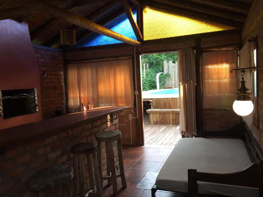 Alquiler De Casas En Praia Do Rosa, Santa Catarina, Brasil - Casa en Temporario en Vicente Lopez con 3 dorm., 4 amb., 150 m2 cubiertos y 800 m2 totales - imagen 18