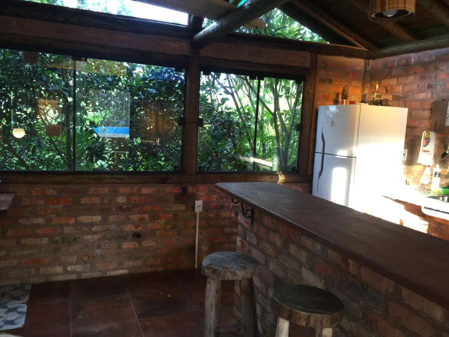 Alquiler De Casas En Praia Do Rosa, Santa Catarina, Brasil - Casa en Temporario en Vicente Lopez con 3 dorm., 4 amb., 150 m2 cubiertos y 800 m2 totales - imagen 22