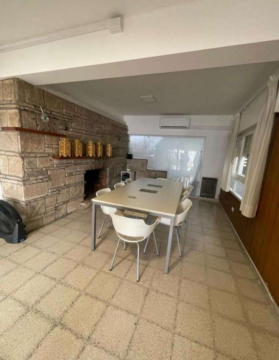 Terreno en Córdoba: en Venta · 217 m² de lote · dueño directo · 4 o más dorm · cochera - Imagen 2