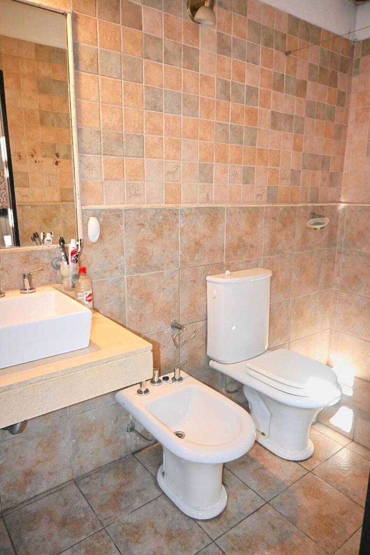 Venta De Casa 4 Ambientes En Banfield - Anticipo Y Cuotas Financiacin Directa - Casa en Venta en Banfield con 3 dorm., 4 amb., 90 m2 cubiertos y 130 m2 totales - imagen 8
