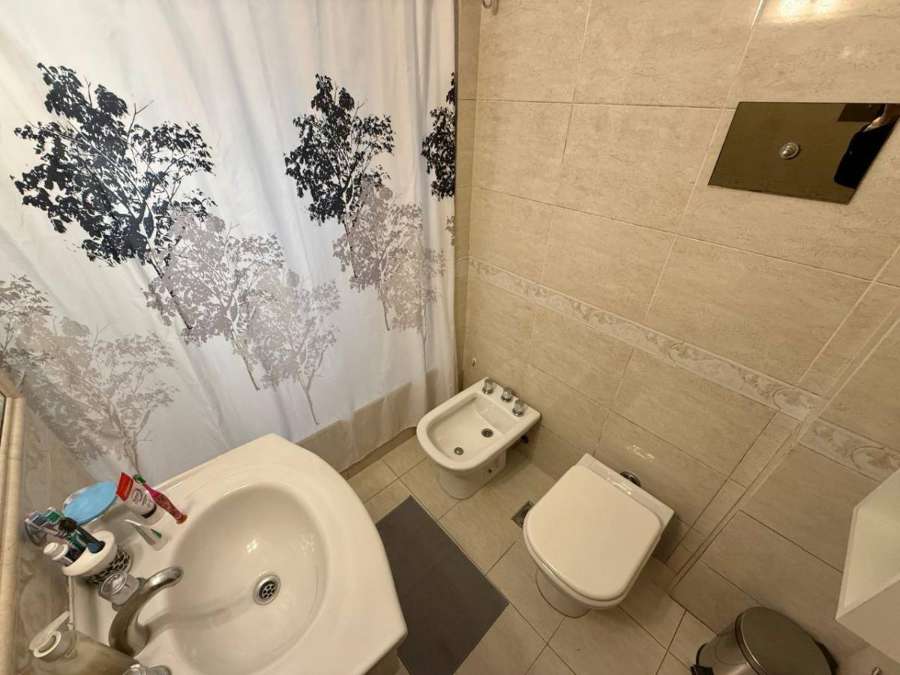 Venta Semipiso De 3 Ambientes Con Balcn Y Cochera Fija En La Lucila, Vicente Lpez - Departamento en Venta en Vicente Lopez con 2 dorm., 3 amb. y 65 m2 cubiertos - imagen 5