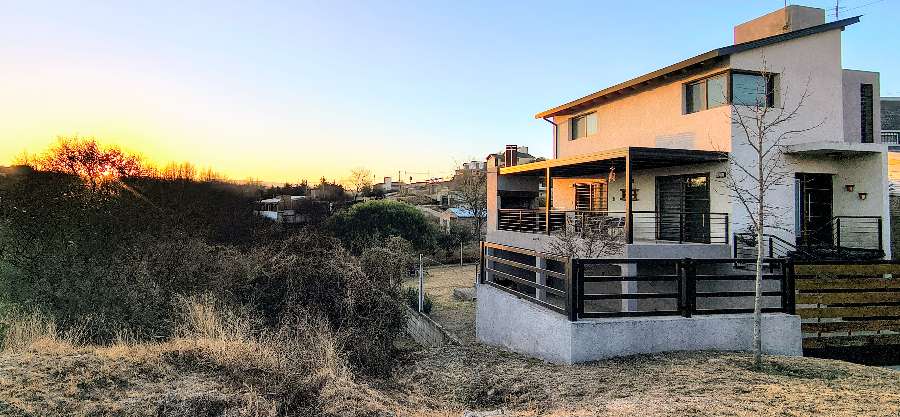 Casa en Venta Calle 75, Villa Carlos Paz - Imagen 1