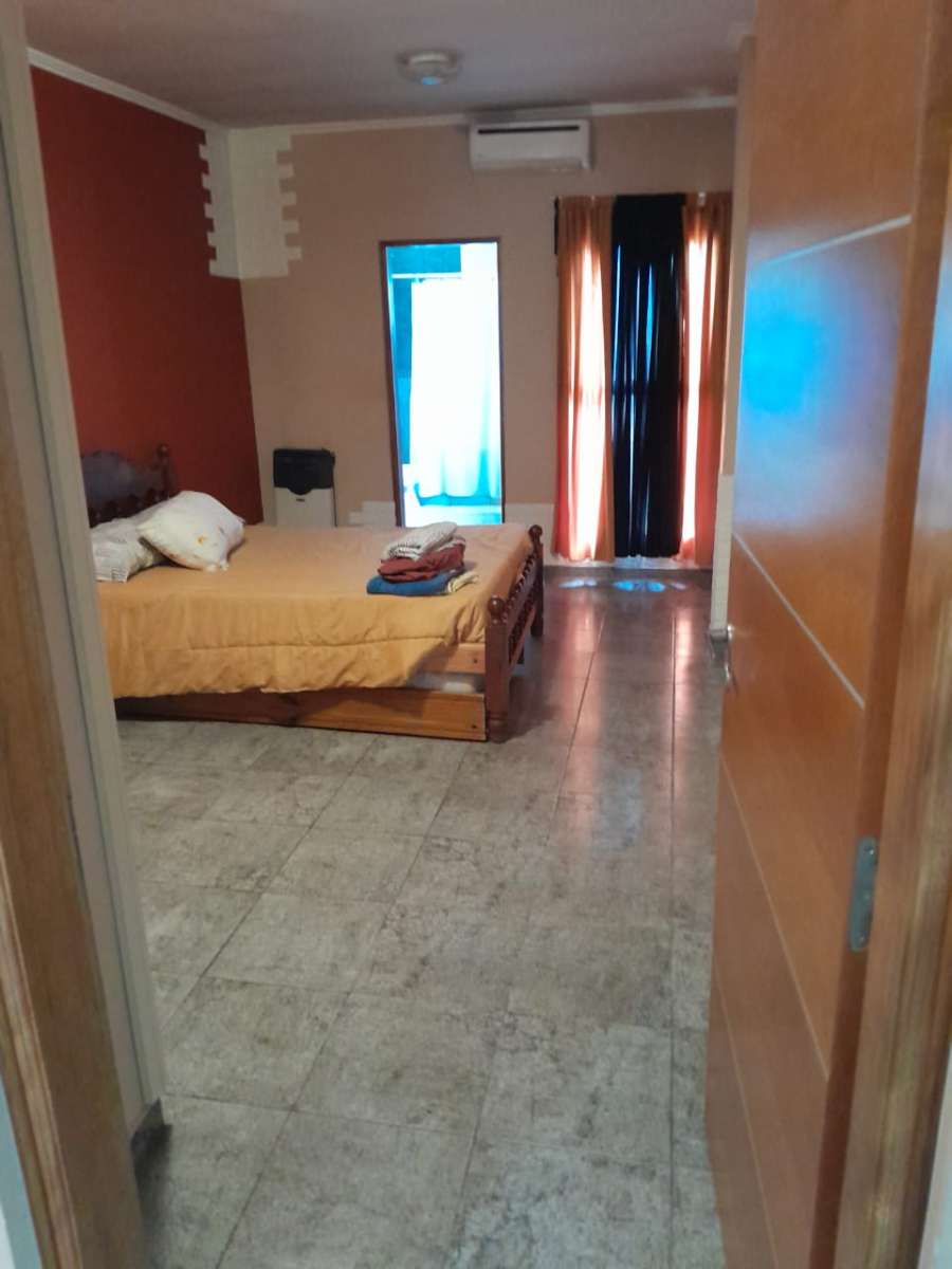Casa Por Dia, Toay Centro, Equipada Para 7 Personas, Cochera Para 2 Autos, Patios Cerrados, - Casa en Temporario en Toay con 3 dorm., 6 amb., 150 m2 cubiertos y 330 m2 totales - imagen 6