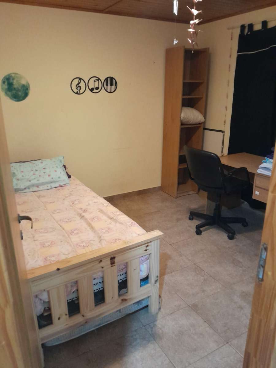 Casa Por Dia, Toay Centro, Equipada Para 7 Personas, Cochera Para 2 Autos, Patios Cerrados, - Casa en Temporario en Toay con 3 dorm., 6 amb., 150 m2 cubiertos y 330 m2 totales - imagen 13