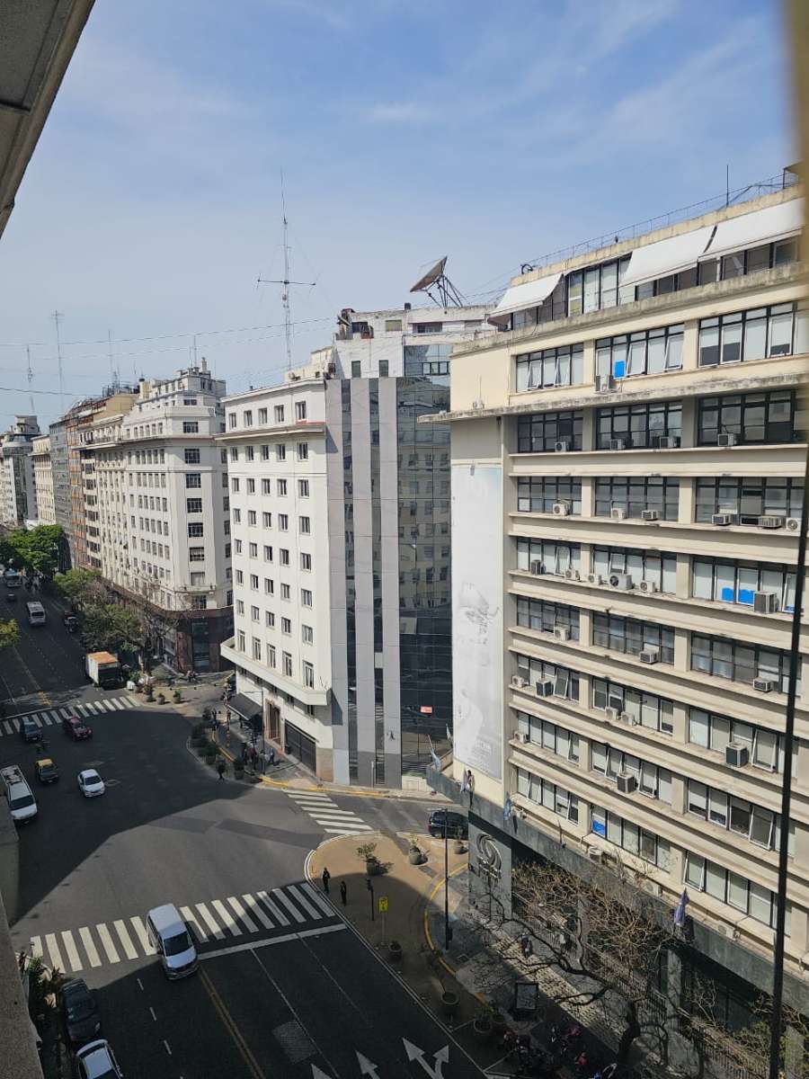 Venta Excelente Oficina Comercial - Imagen 1