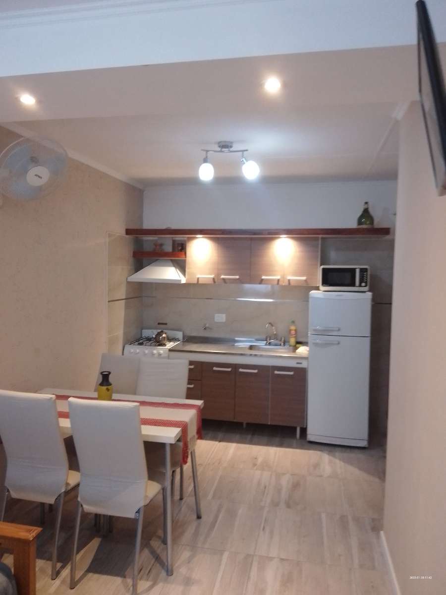 Departamento en Temporario en Villa Carlos Paz con · dueño directo · 1 dorm · cochera · 1 m² de lote - Imagen 4