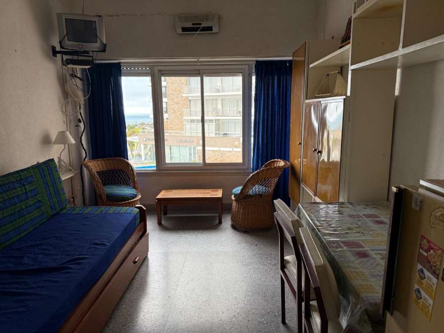 En Mar del Plata, Local en Venta · dueño directo · No tiene dorm · cochera · 20 m² de lote - Imagen 2