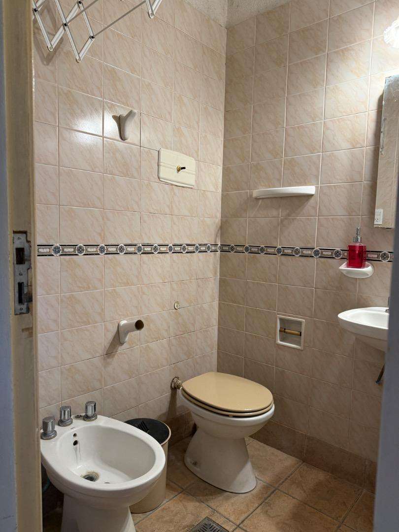 Luminoso Monoambiente Con Vista Frente Directa Al Mar En Excelente Ubicacion - Departamento en Venta en Mar del Plata con 6 dorm., 1 amb. y 20 m2 cubiertos - imagen 7