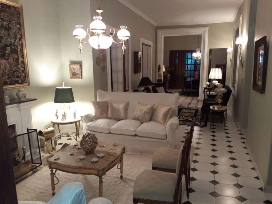 Casa única en Concordia en Venta · dueño directo · 4 o más dorm · cochera · 296 m² de lote - Imagen 1