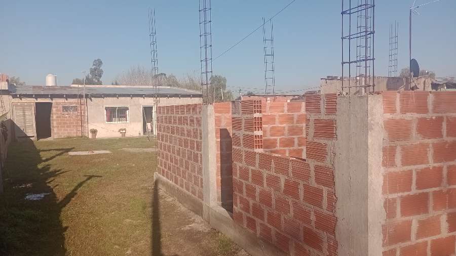Vendo Ya En El Km47 - Casa en Venta en Laferrere con 2 dorm., 4 amb., 90 m2 cubiertos y 390 m2 totales - imagen 5