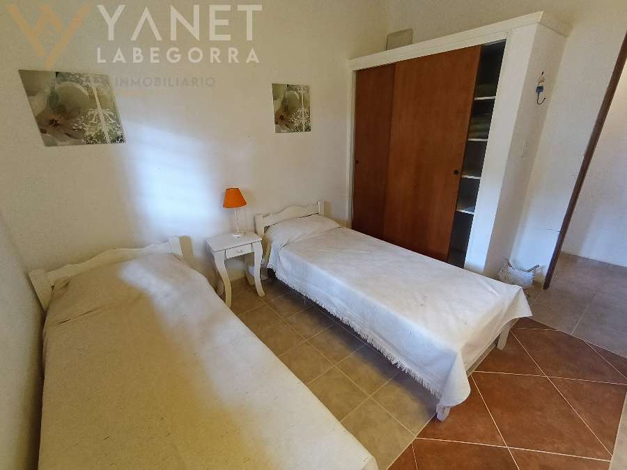 Amplio Chalet Independiente - Naturaleza Y Confort En Un Solo Lugar - Casa en Venta en Costa del Este con 3 dorm., 4 amb., 137 m2 cubiertos y 555 m2 totales - imagen 13