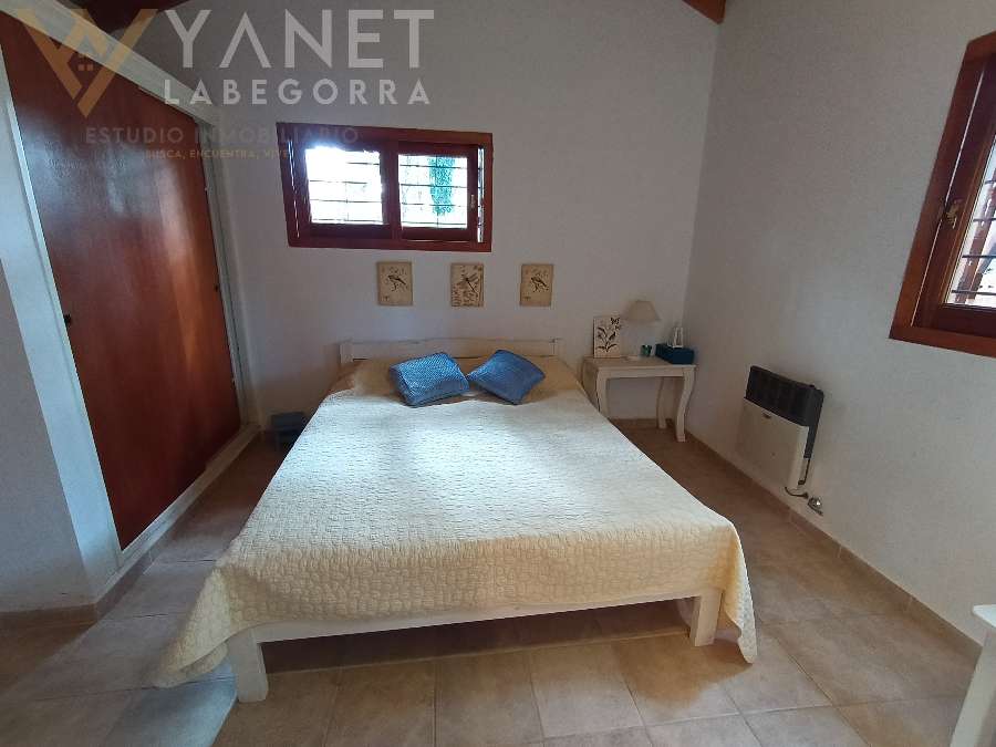 Amplio Chalet Independiente - Naturaleza Y Confort En Un Solo Lugar - Casa en Venta en Costa del Este con 3 dorm., 4 amb., 137 m2 cubiertos y 555 m2 totales - imagen 17