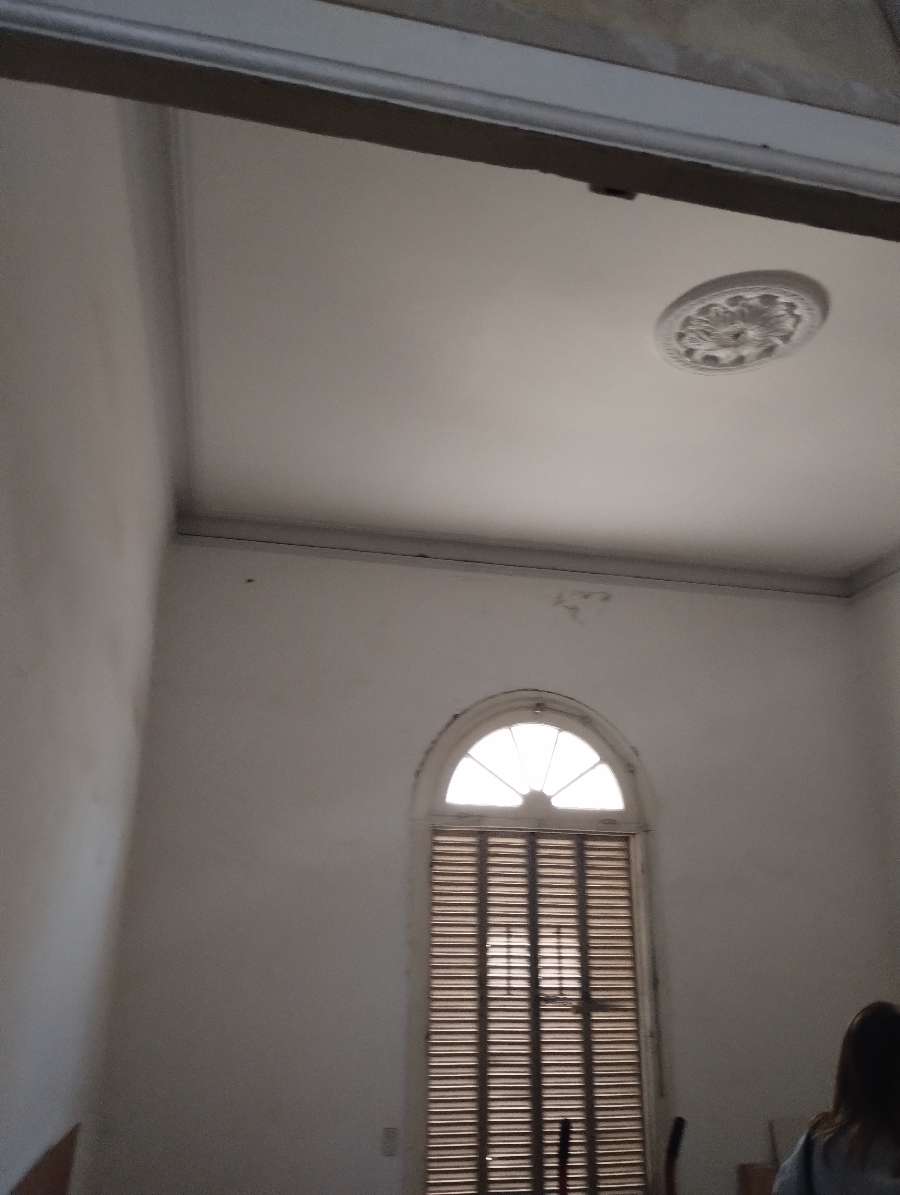 Se Alquila Casona A Reciclar - Casa en Alquiler en Córdoba con 4 dorm., 6 amb., 570 m2 cubiertos y 700 m2 totales - imagen 7