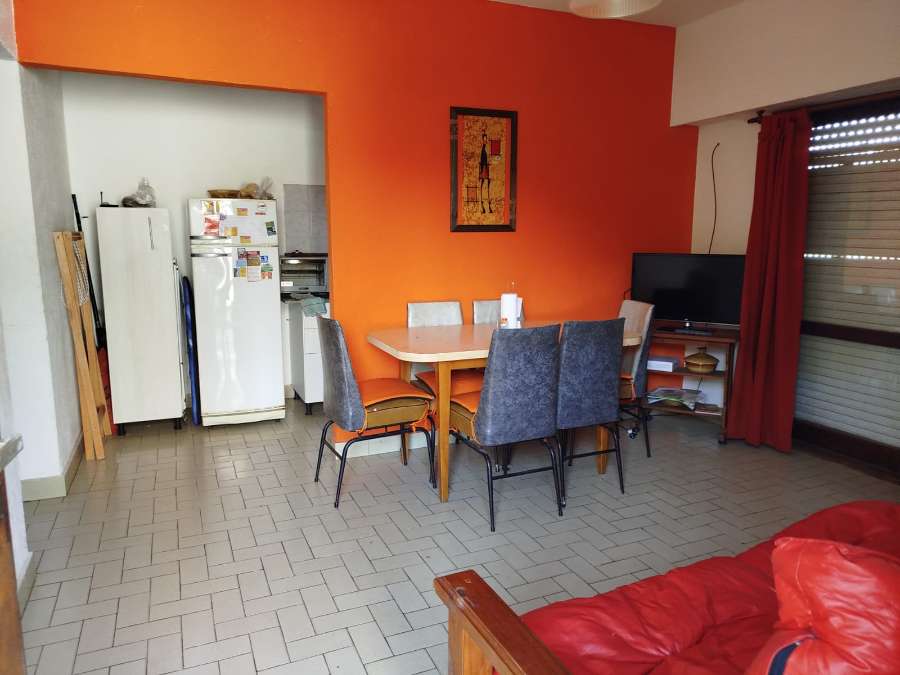 Departamento único en Villa Gesell en Venta · dueño directo · 2 dorm · 3 ambientes · cochera - Imagen 2